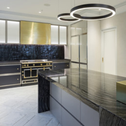 Metalier gold liquid metal in a stylish private kitchen