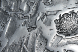 Metalier liquid metal iron with black wax' moonwalk