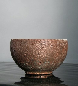 Copper bowl: Metalier liquid metal; metal veneer; decorative metal coating