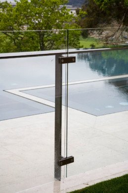 bronze; bronze coating on metal; aged bronze; antique bronze; metal veneer; decorative metal coating; liquid metal