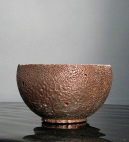 Copper bowl: Metalier liquid metal; metal veneer; decorative metal coating
